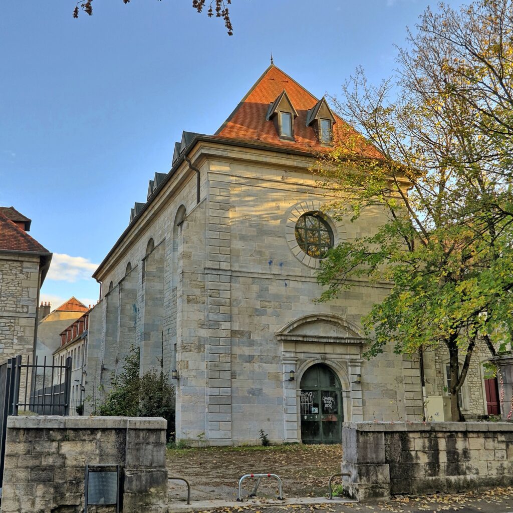 Façade de la chapelle de la Visitation à Besançon